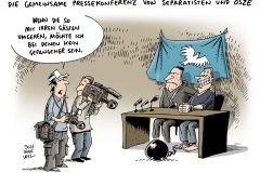 schwarwel-karikatur-osze-pressekonferenz-separatisten