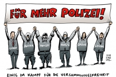 schwarwel-karikatur-polizei-legida-verbot-versammlungsfreiheit